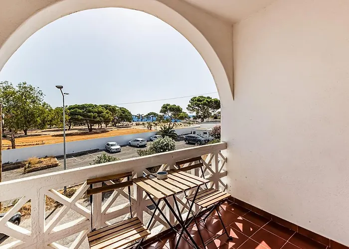 5-minute Walk To Aveiros דירה אלבופיירה