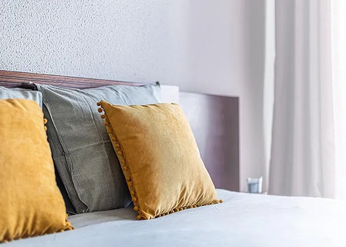 5-minute Walk To Aveiros * אלבופיירה